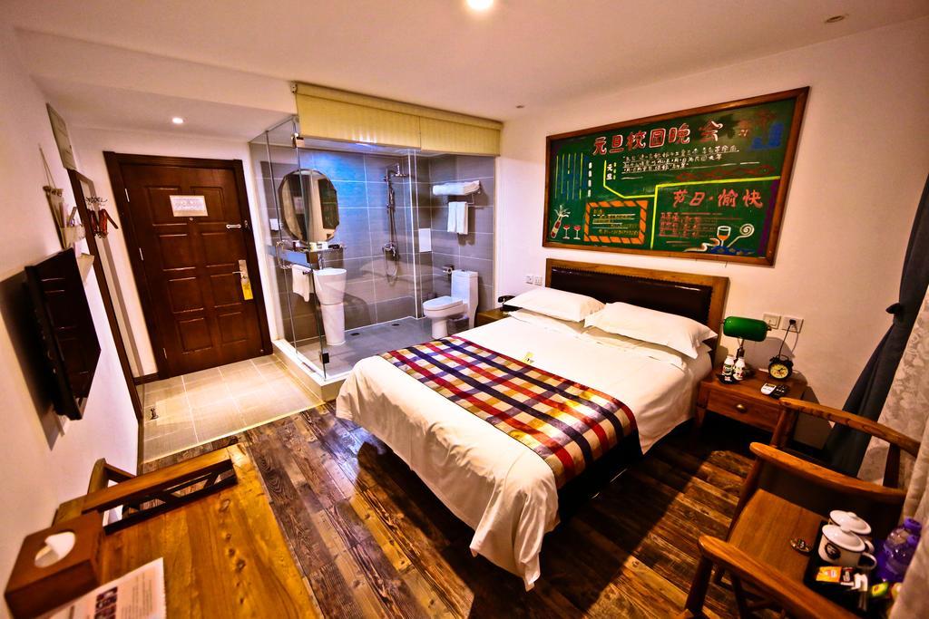 Nostalgia Hotel Beijing Guozijian Ghost Street - Near Beijing Lama Temple, Beihai Park, Jingshan Park, Drum Tower, Houhai Bar Street, Tian'Anmen Square, Located In Beijing Traditional Hutongs, 5 Minutes Away From Beixinqiao Metro Station Zewnętrze zdjęcie